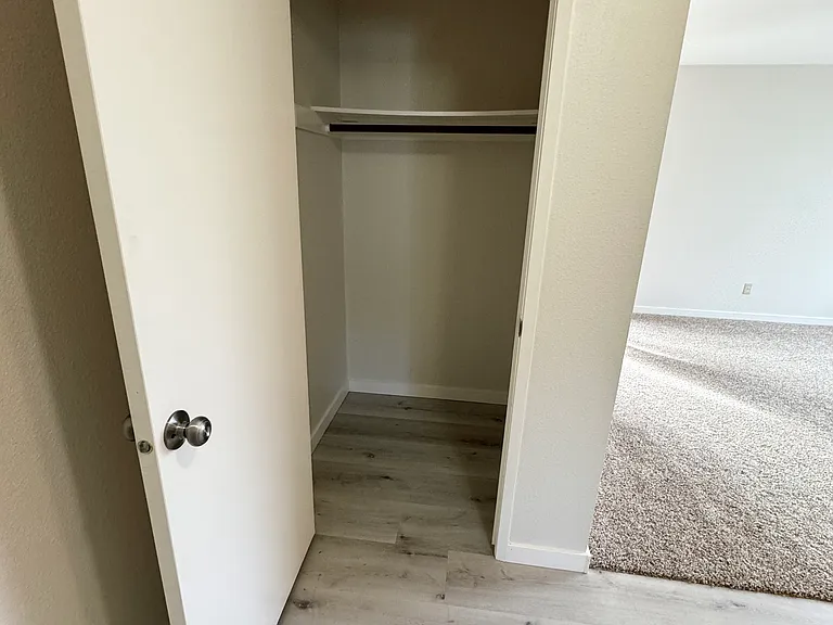 3335 J st — Photo 14