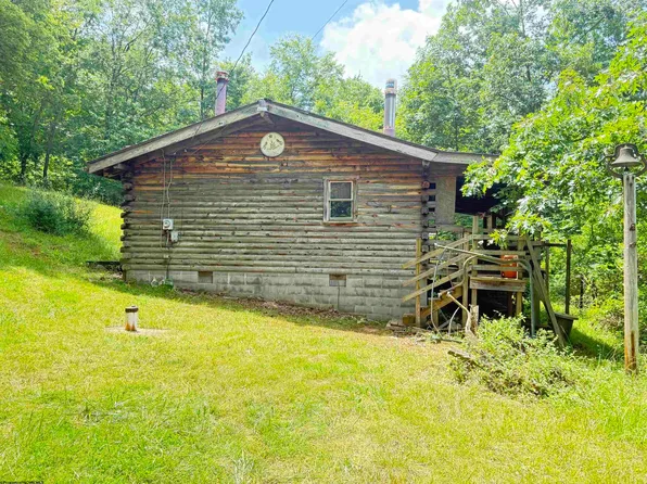 345 Middle Run Rd, West Union, WV 26456