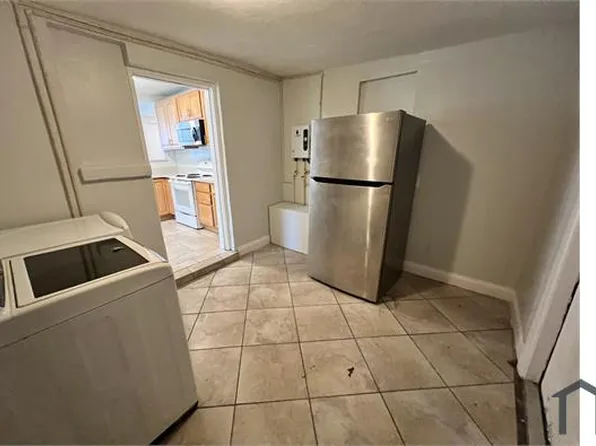 925 School St, Daytona Beach, FL 32114