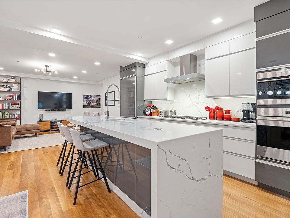 1st image of 1762 Beacon St #1