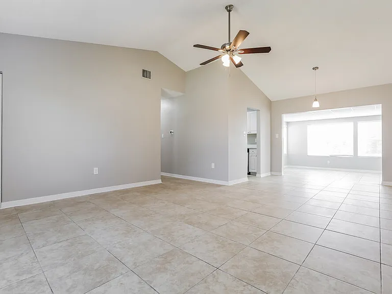 6248 Drucker Cir — Photo 4