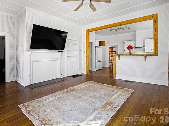 5th image of 208 S Ransom St