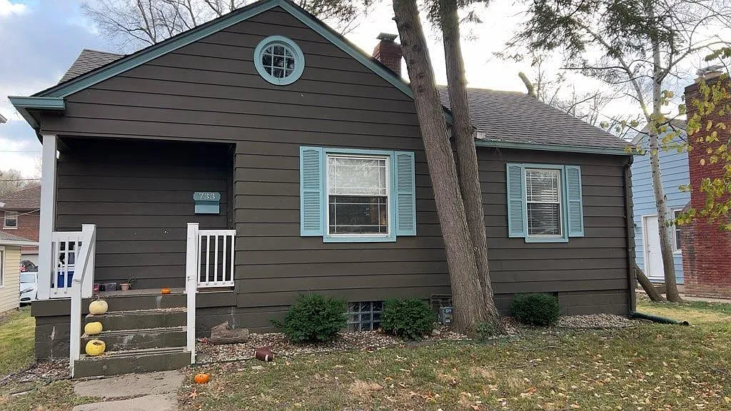 733 Berkley Rd photo 1