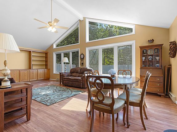 3rd image of 4007 Buckingham Dr