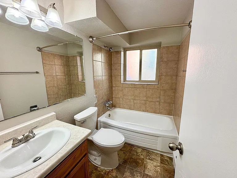 2737 W 23rd Ave — Photo 12