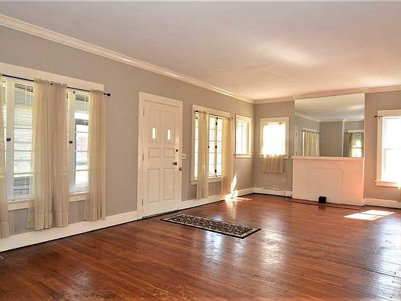 4th image of 1429 Lincoln Ave