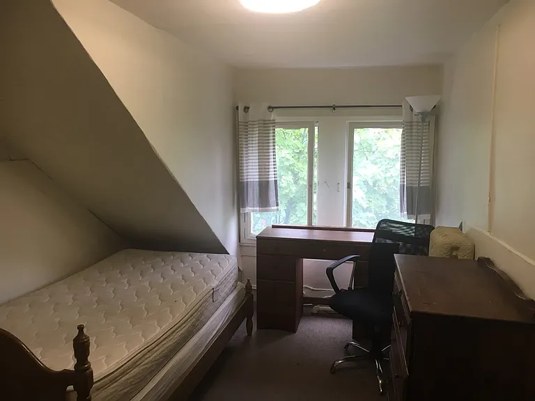 Rooms for Rent in Central Collegetown at 301 Dryden — Photo 36