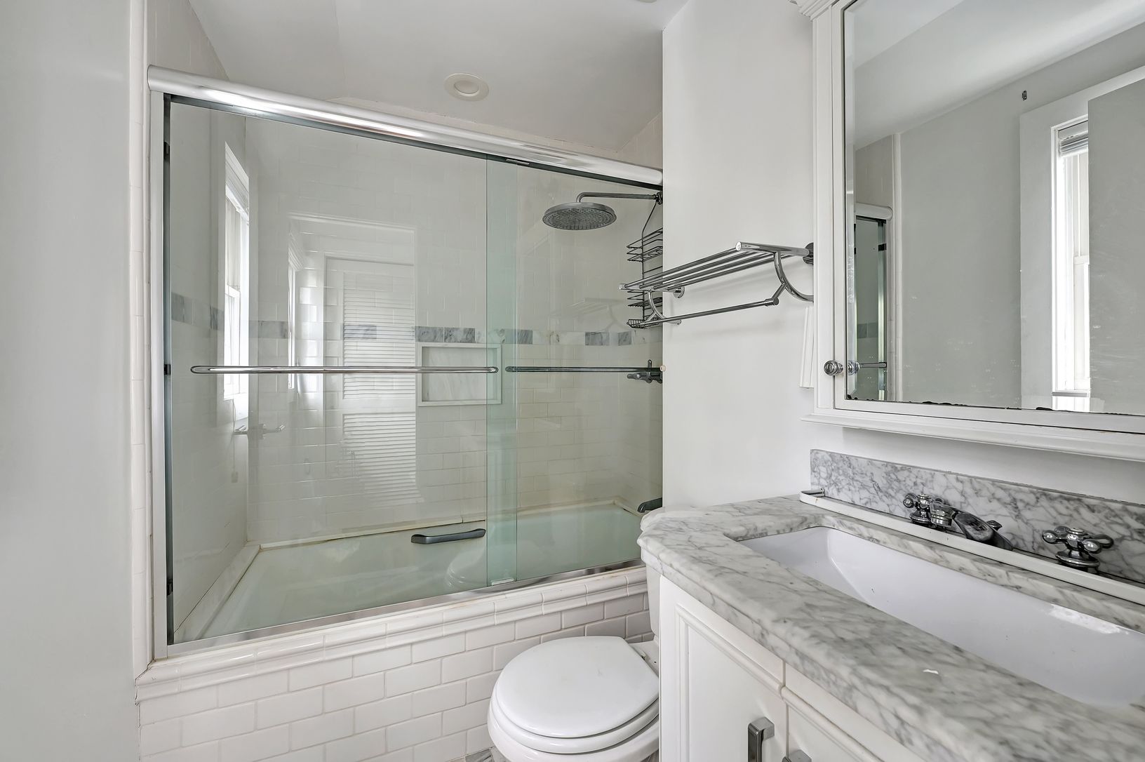 2nd Floor Primary Bathroom