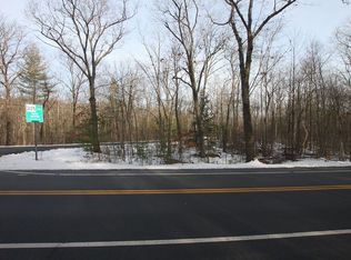 39 W Groton Rd, Lunenburg, MA 01462