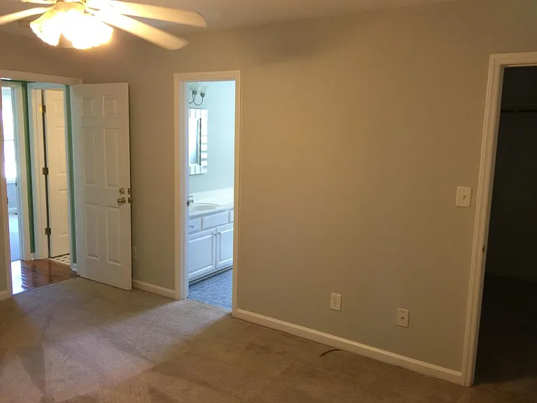 111 E Rockway St — Photo 15