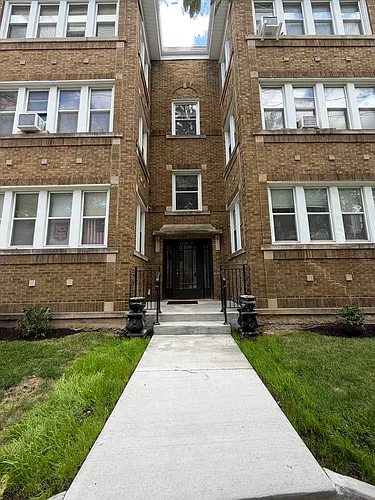 5325 W Giddings St #1W Photo 1