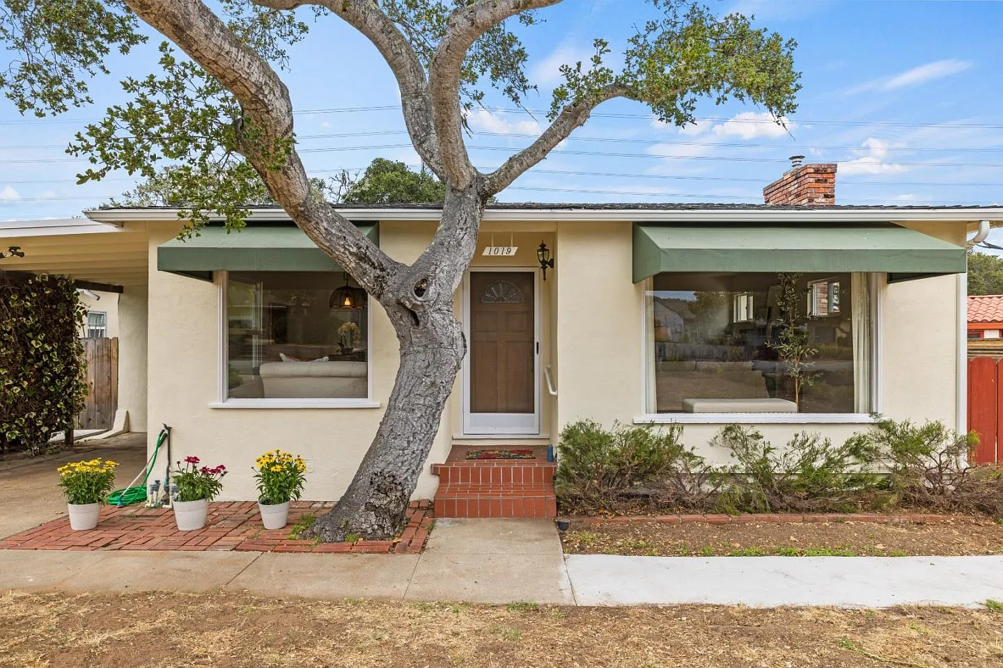1019 Portola Dr photo 1