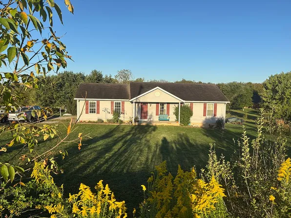 8579 Justus Ave SW, Navarre, OH 44662