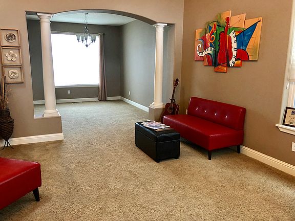 4th image of 15704 NE 20th Pl