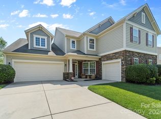 15009 Brannock Hills Dr, Charlotte, NC 28278