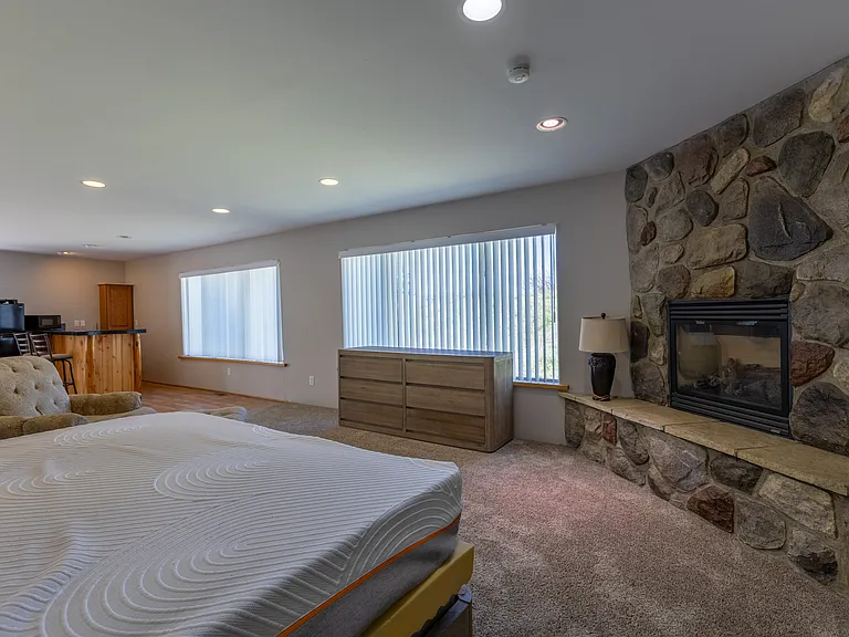 5970 E Highway 160 — Photo 44