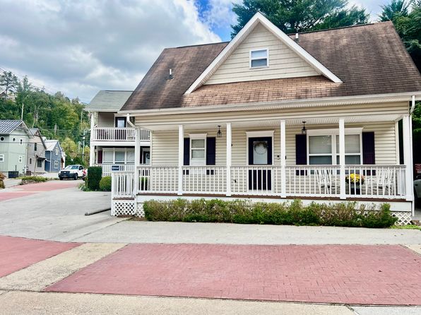 146 Roaring Fork Rd