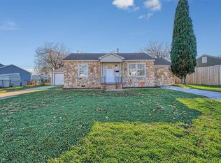 1112 E Sycamore Ave, Altus, OK 73521