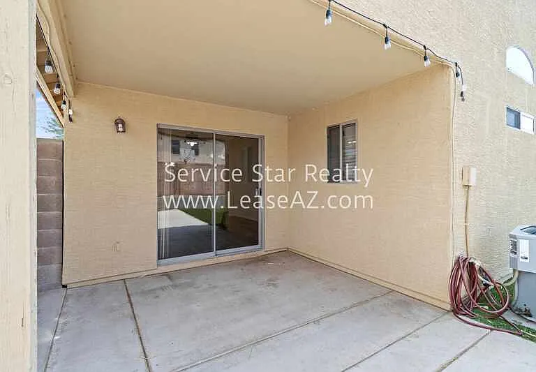 16652 W Latham St — Photo 11