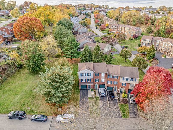 3rd image of 5205 Lantern Hill Dr