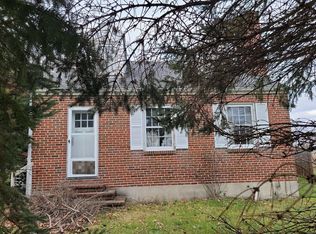 128 Mountain View St, Petersburg, WV