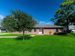 606 E 2nd St, Elgin, TX 78621