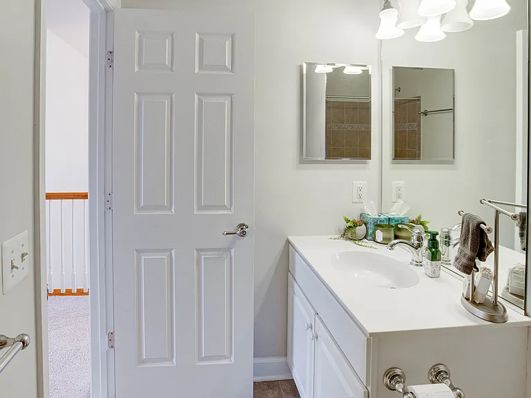 14633 Weeburn Way — Photo 37