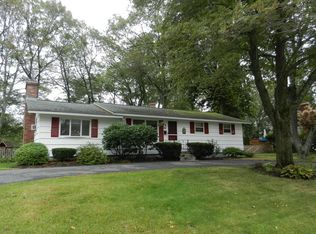 31 Arrowhead Rd, Bellingham, MA 02019