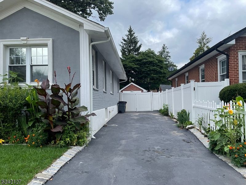 57 Stuyvesant Rd, Teaneck, NJ 07666 Zillow