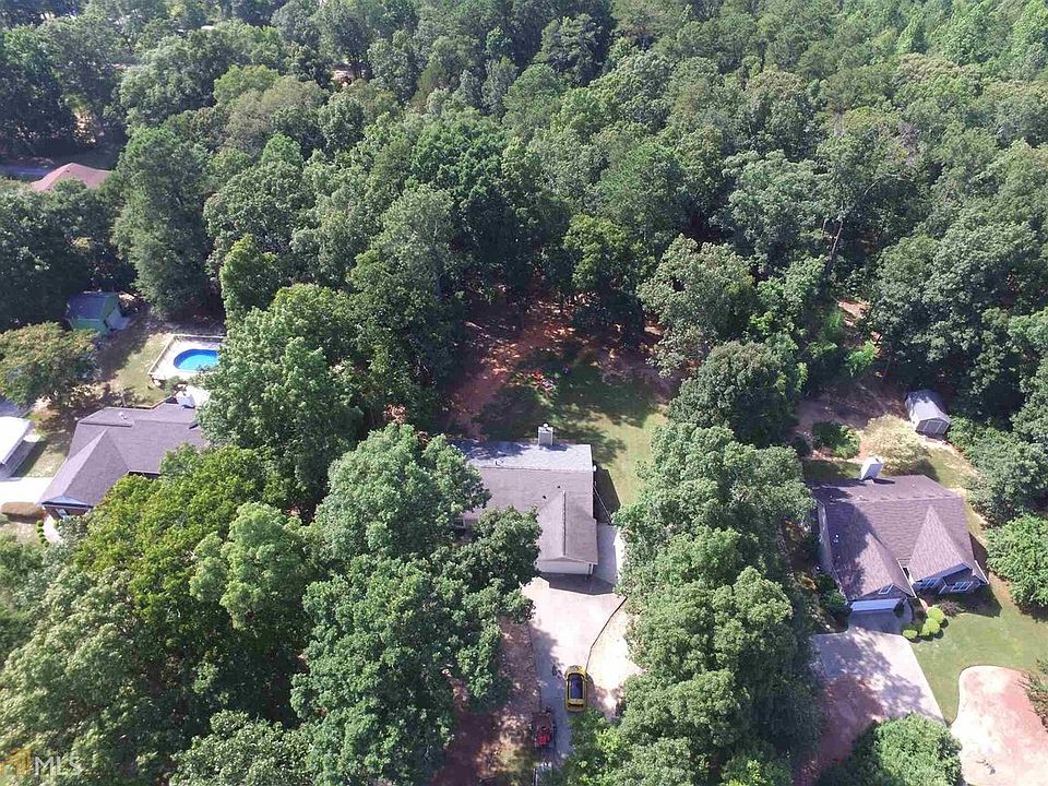 1st image of 352 Willowwind Dr
