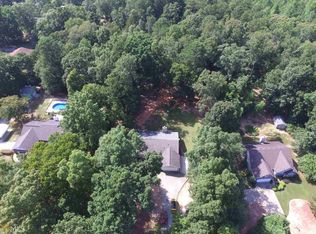 352 Willowwind Dr, Loganville, GA 30052