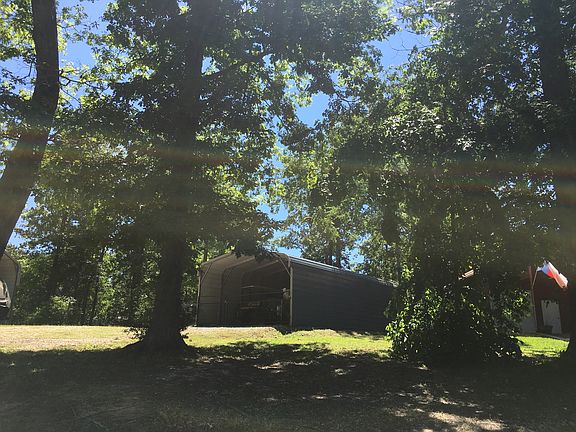 3rd image of 150 Casablanca Dr
