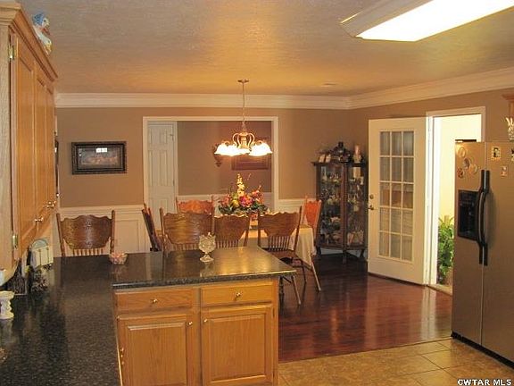 3rd image of 64 Summerhill Dr