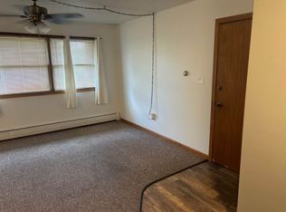204 E North St #8, Calmar, IA 52132
