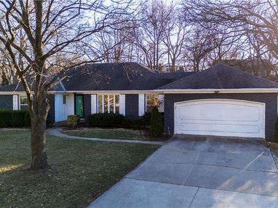 7713 W 100th Pl, Overland Park, KS, 66212