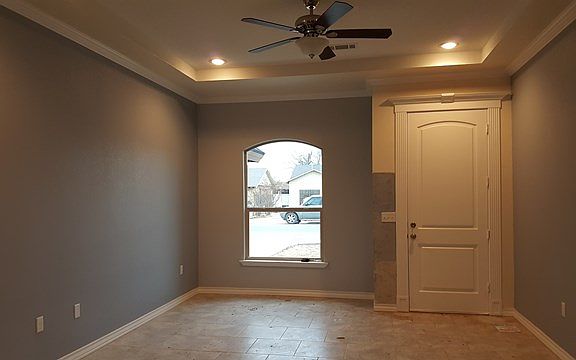 2nd image of 409 W Parker Ave