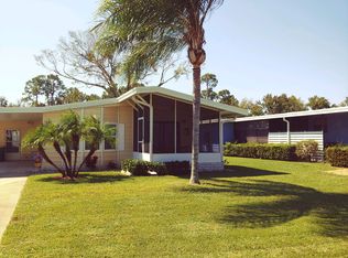 3025 Rainbow Rd, Tavares, FL 32778