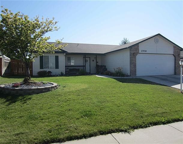 1st image of 2706 Manchester Dr