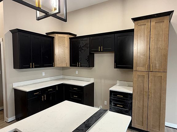 3rd image of 10398 E Clara Ave