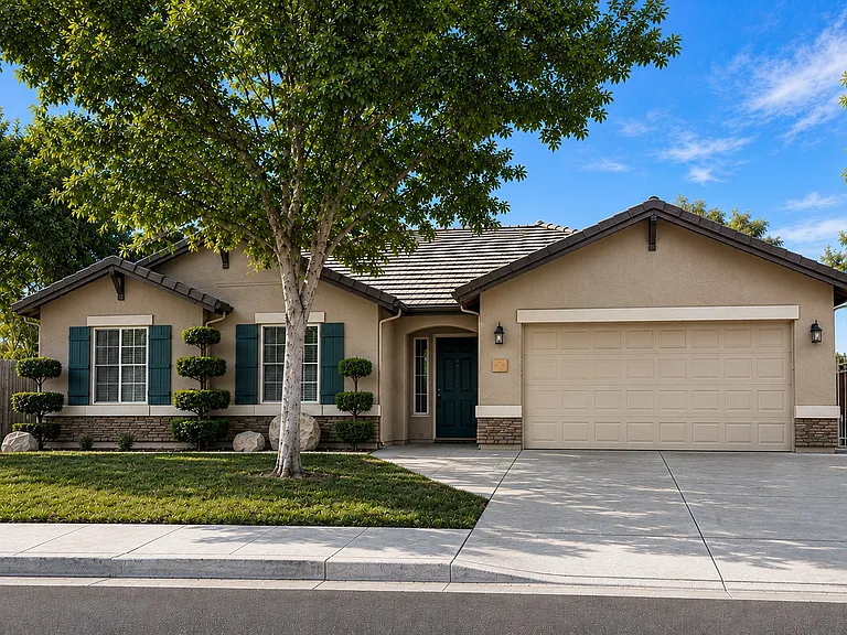 2106 N Vine Cir — Photo 1