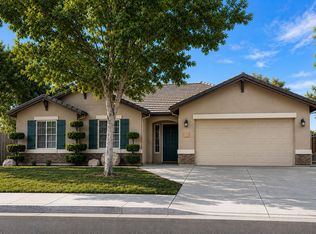 2106 N Vine Cir, Hanford, CA 93230