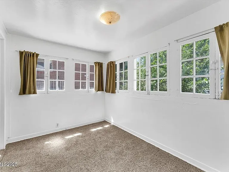 1145 Seminary Ave — Photo 22