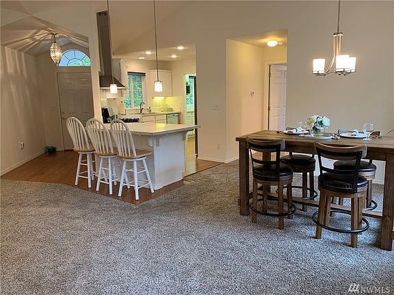 4th image of 681 E Saint Andrews Dr