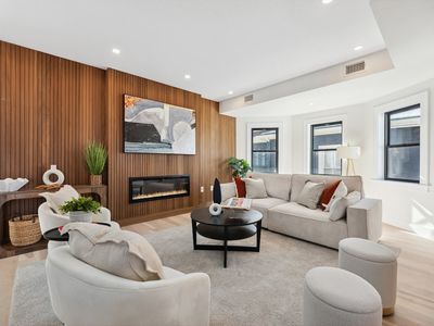 32 Bartlett St #PENTHOUSE, Somerville, MA, 02145