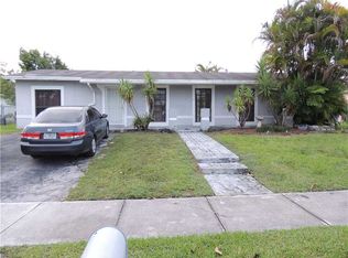 10825 SW 156th Ter, Miami, FL 33157