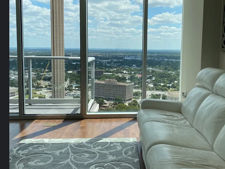 610 E Market St #2917 — Photo 6