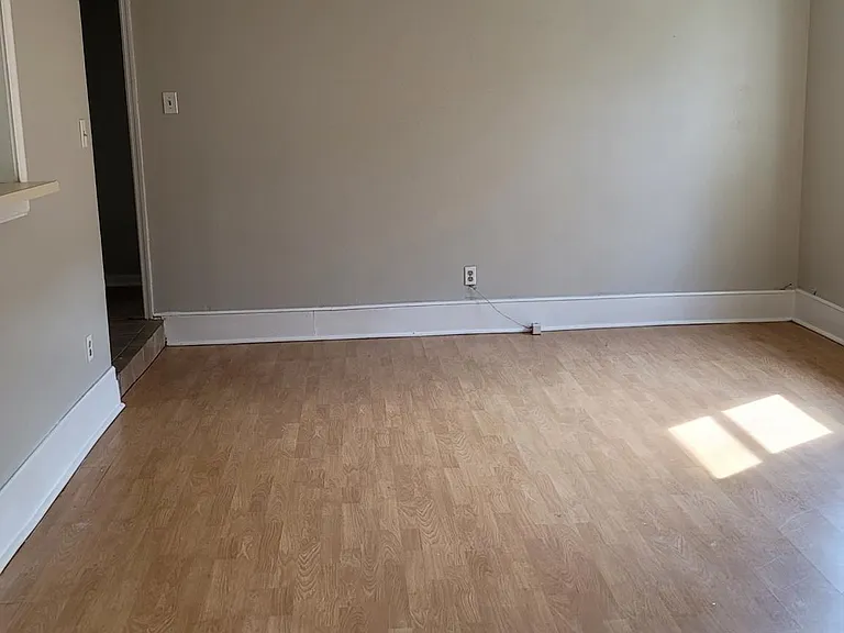 1827 Valley Brook Dr — Photo 4