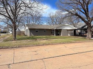 600 N West St, Cordell, OK 73632