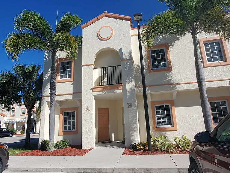 1236 Rio De Janeiro Ave #401 — Photo 26