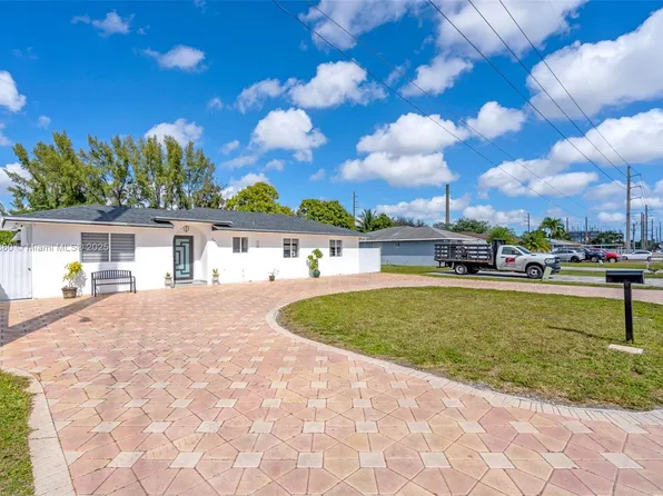 3951 NW 179th St, Miami Gardens, FL 33055